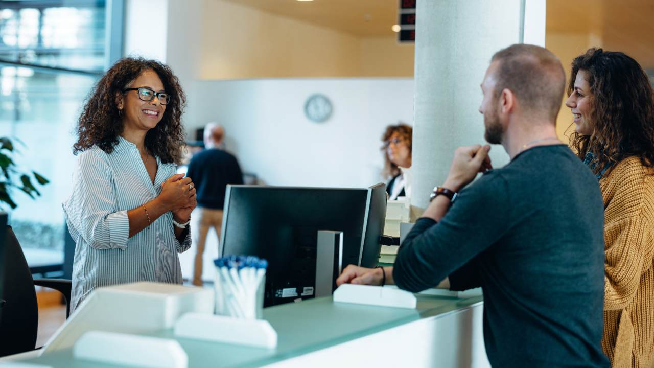 How to Create a Workplace Visitor Policy Robin